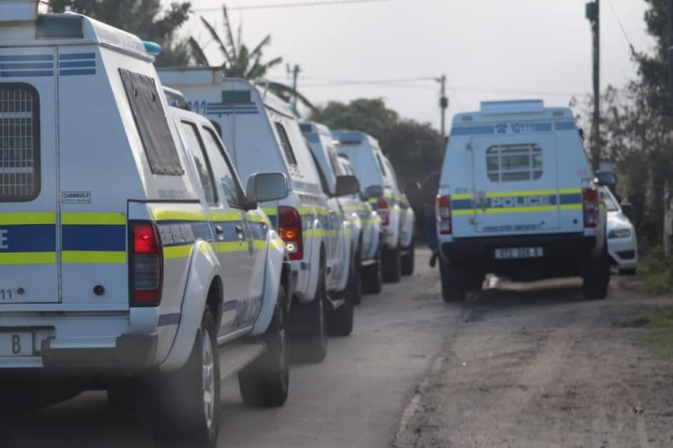 As a security guard is shot and killed in Diepsloot, police begin a manhunt.