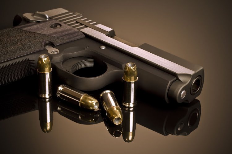 Police officer injured in shootout with cable thieves