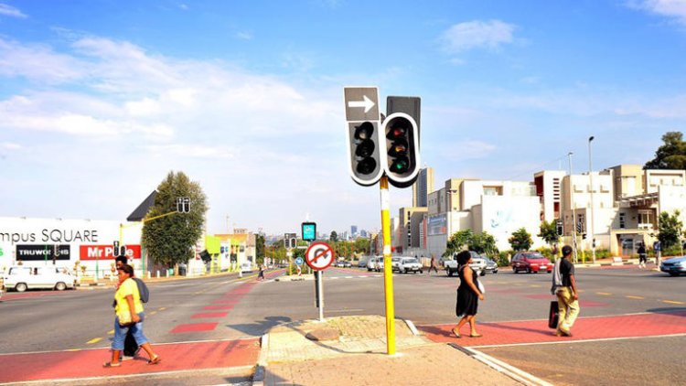 Gauteng motorists can now report faulty traffic lights via city’s app