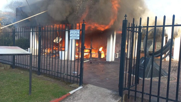 27 people arrested during violent protest in Swellendam